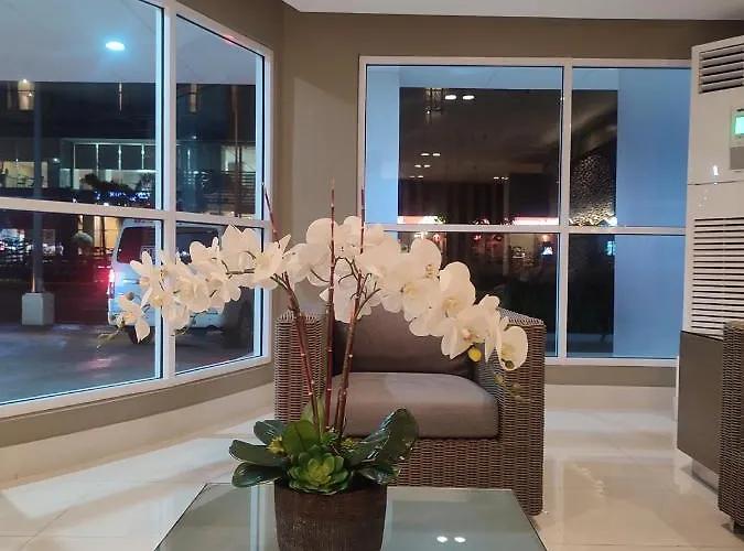 Sea Residences Moa - Ruffa's Place Appart hôtel